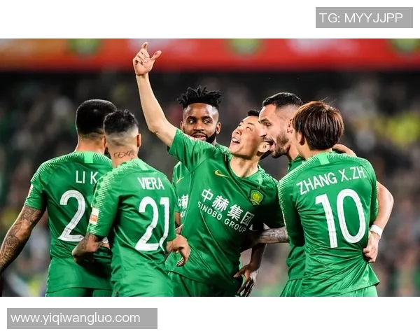 北京羽毛球队在世锦赛积分榜上以71分稳居第一名展现强劲实力